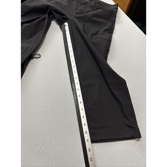 Eddie Bauer Womens 2 Black Slightly Curvy Hiking Capri Pants Outdoors Athleisure - Picture 9 of 9